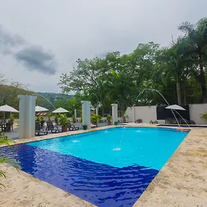 Tropical San Jerónimo